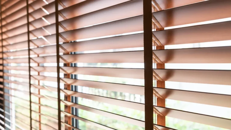 wood blinds (6)